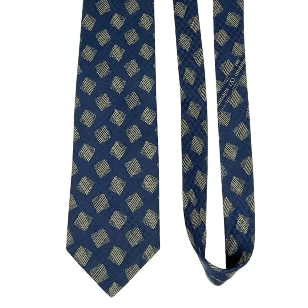 Valentino Cravatte Silk Tie Geometric Pattern Hand Made in Italy 55.5” x 3 7/8”
